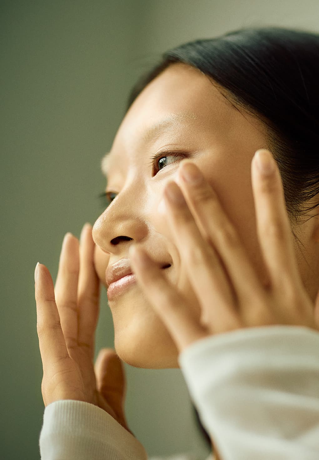THE AETHETICS OF MINDFUL BEAUTY